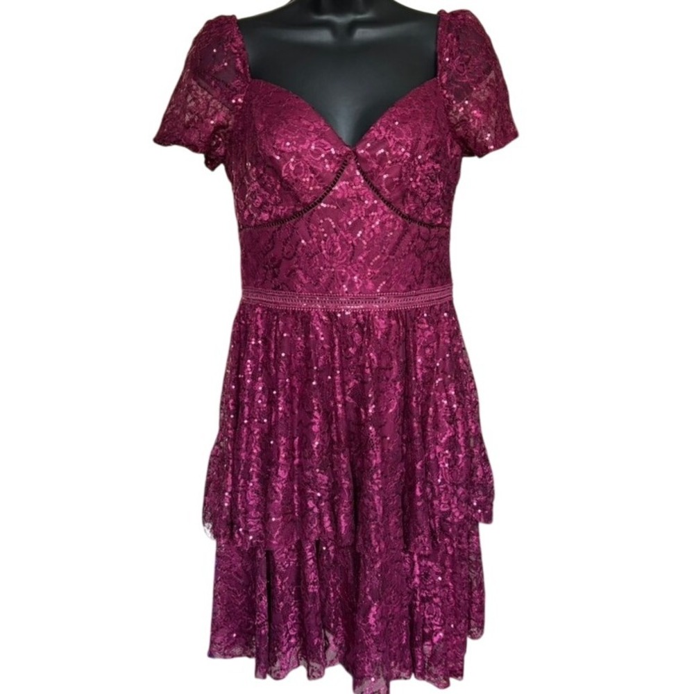 DB Studios All Over Lace Mini Dress Sz 4 Red Sequins Homecoming Glam FairyGrunge